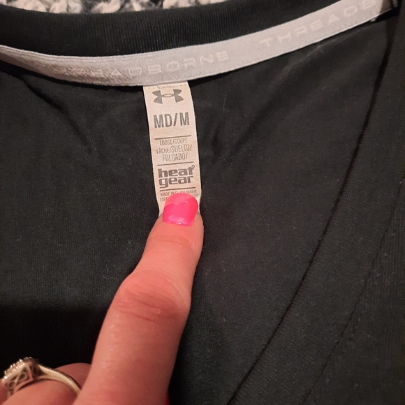 3for 20 Under Armour tee - Picture 2 of 2